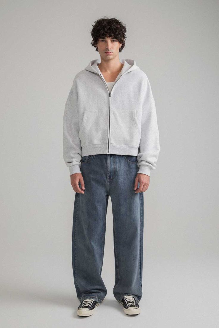 Black Jeans Outfit Ideas